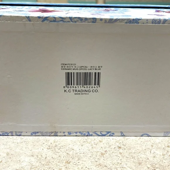 BNWT NOVEL 2 BUTTERFLY TEA/COFFEE MUGS IN A BOX SET - Picture 5 of 5